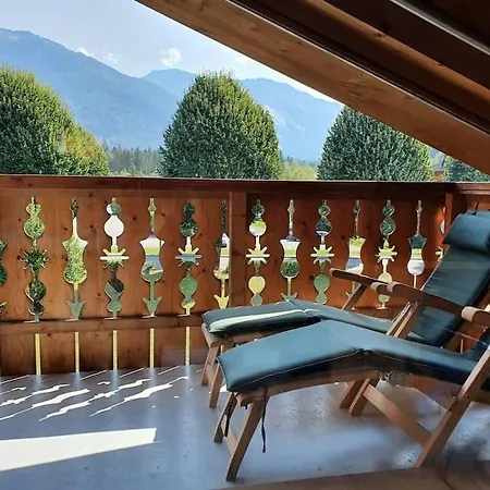 C11, 72m2, 3 Bedrooms, Next To The Lift Apartment *