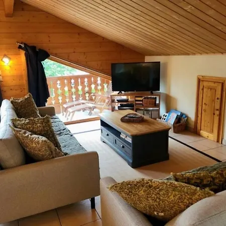 C11, 72m2, 3 Bedrooms, Next To The Lift Apartment *